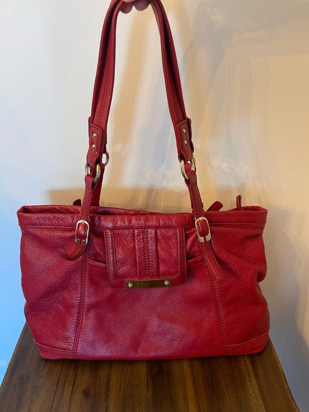 THE SAK Bright Red Pebbled Leather Front Pocket Large Shoulder Bag